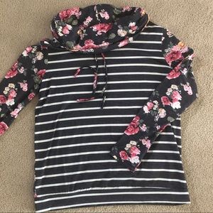 Long sleeve cowl neck shirt